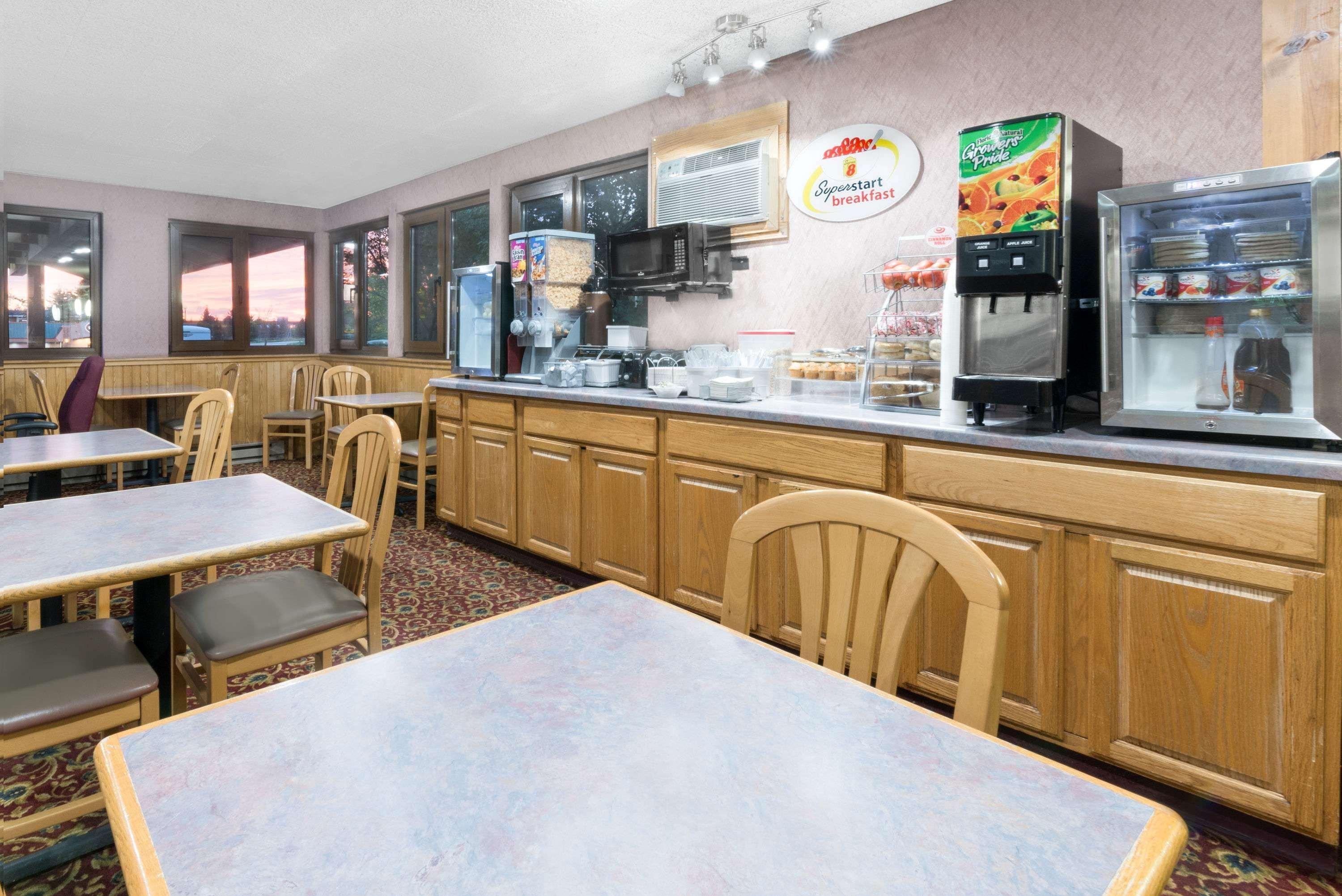 Super 8 By Wyndham Duluth Exterior foto