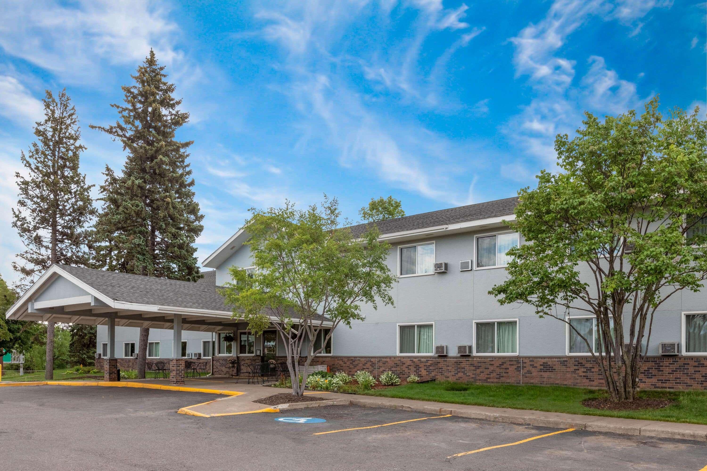 Super 8 By Wyndham Duluth Exterior foto
