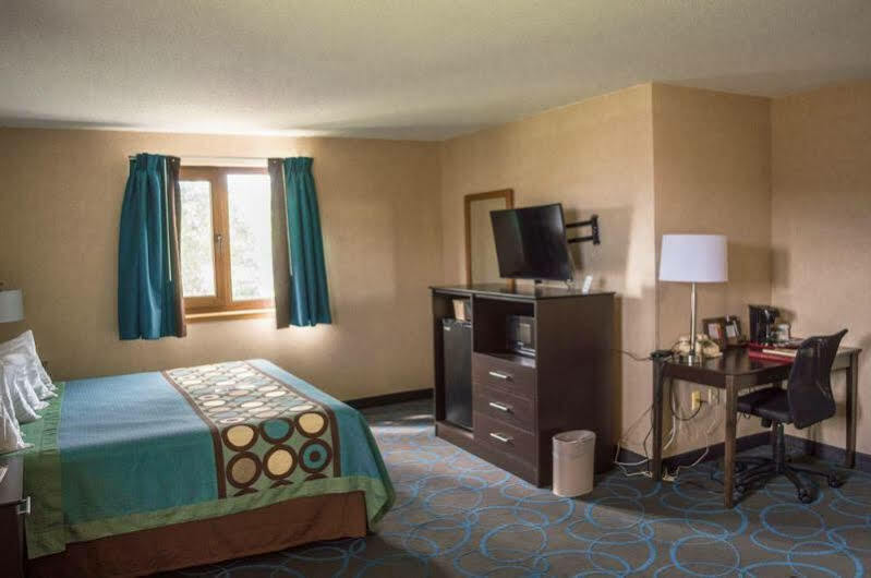 Super 8 By Wyndham Duluth Exterior foto